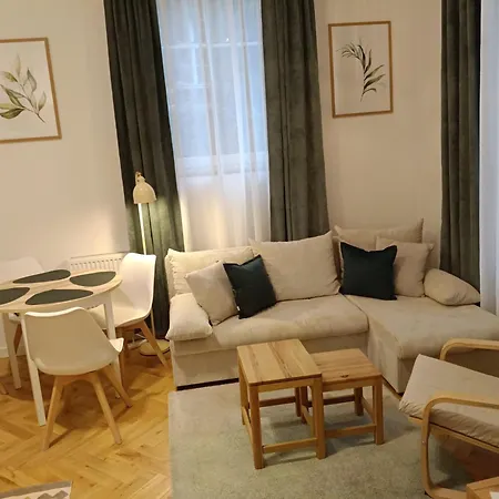 Apartman Seventh House No14 *